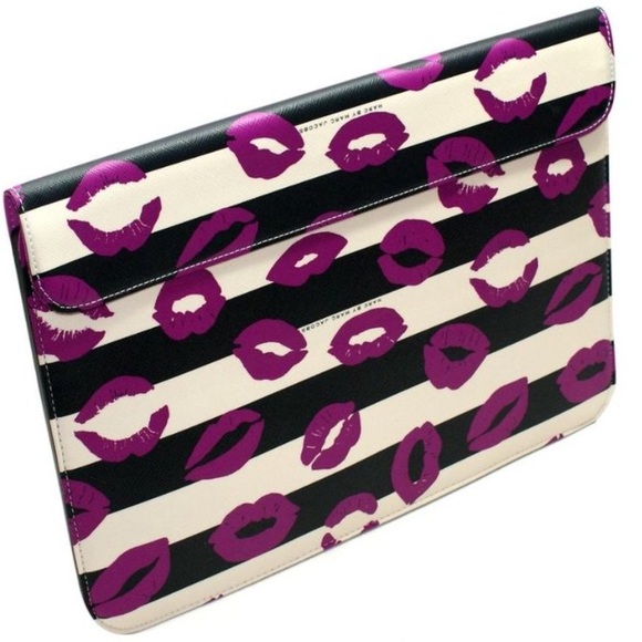 Marc By Marc Jacobs Accessories - Marc by Marc Jacobs Lips iPad Case